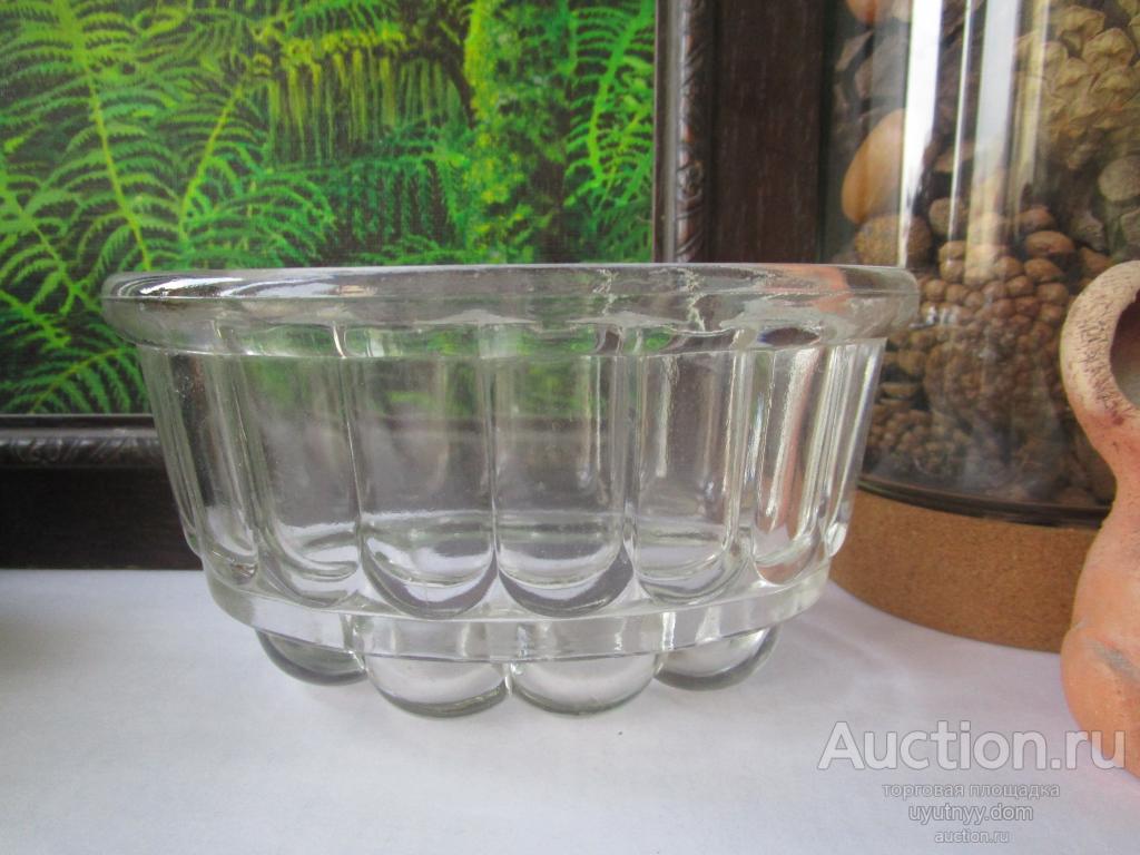 251. красивая стеклянная ваза винтаж Англия