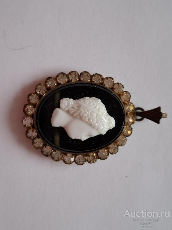 Кулон ПодвескА ВИНТАЖ Чехословакия Камея