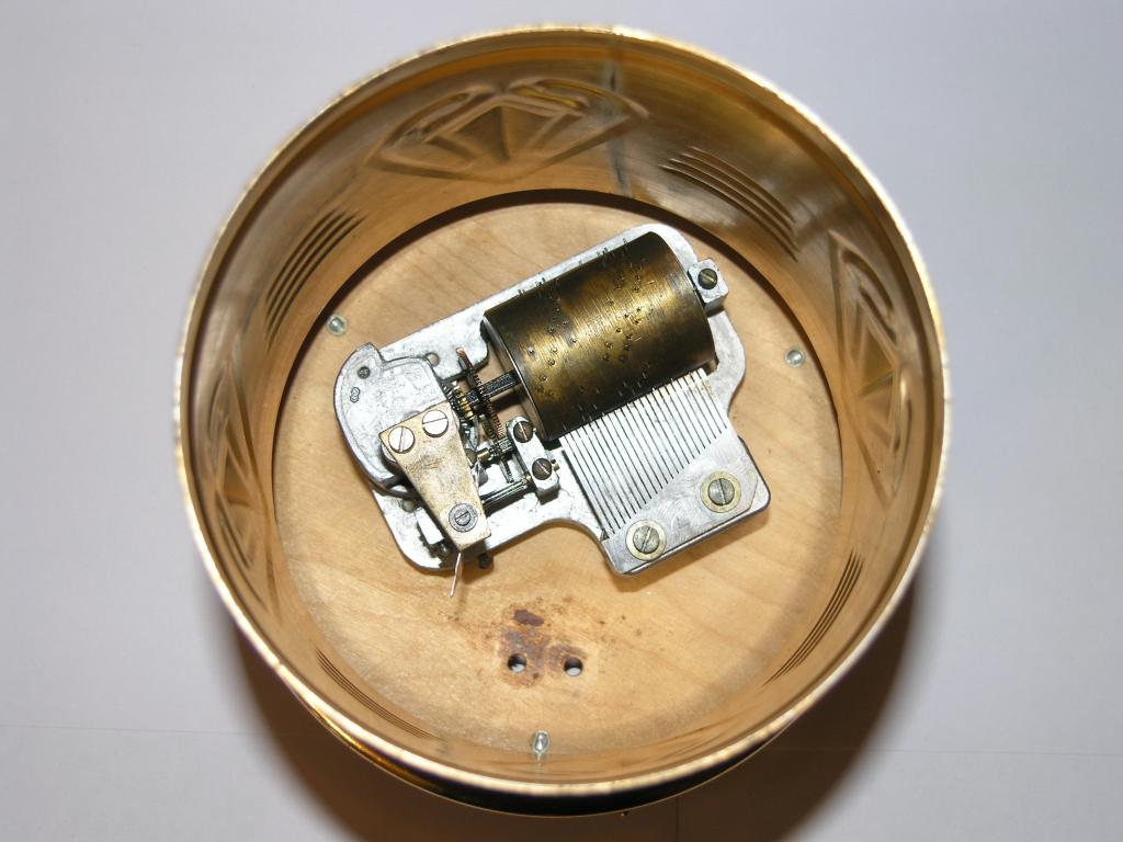 Подставка музыкальная под бутылку, СССР, 1970-е