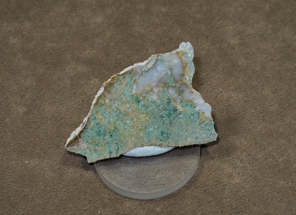 Лиственит. Фуксит. полировка 2 -ст.. Ю. Урал.