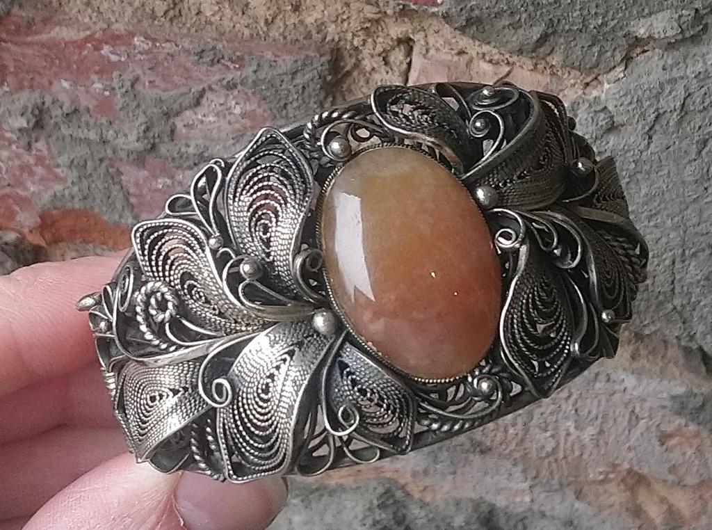 Красивый браслет СССР сердолик мельхиор скань зернь Свердловск? винтаж