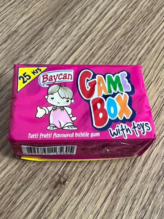 2007 Baycan Game Box with Toys - Turkish Bubble Gum
