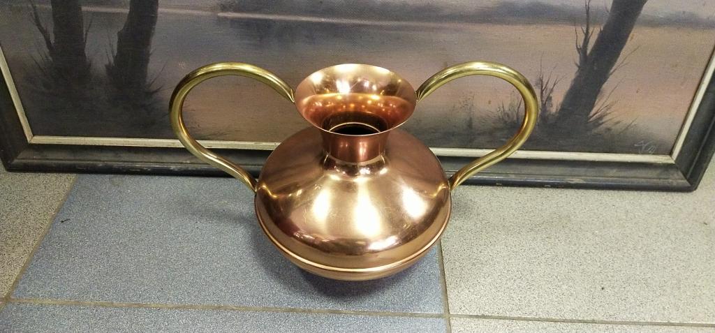 Ваза с ручками. Медь. Латунь. Франция.