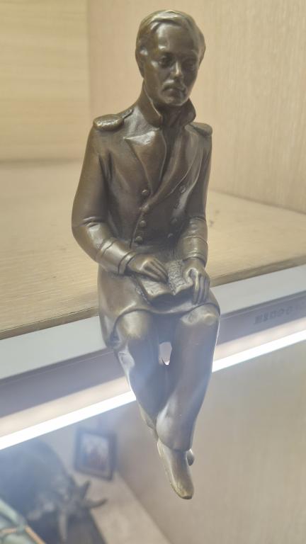 Лермонтов. Статуэтка на полку. Бронза. Классика. Писатель. Поэт.