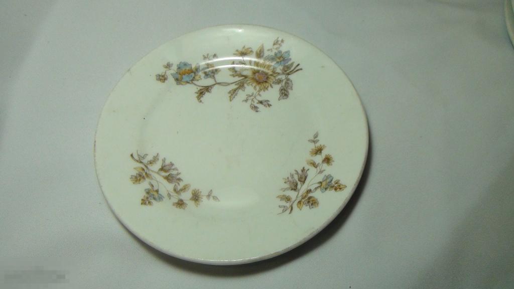 Блюдце Кузнецов 15,7см  №1