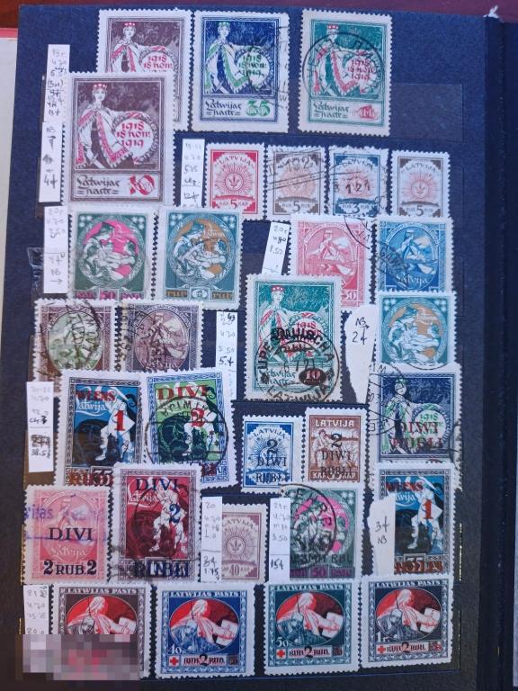 Альбом. Страница с марками Латвия. Чистые, гашеные, блоки, квартблоки
