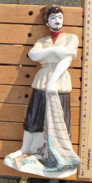 фарфоровая статуэтка Рыбак, Ереванский фарфоровый завод