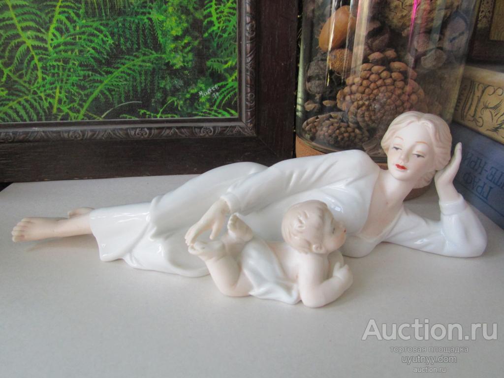 297. ЛЮКС статуэтка мама с младенцем VALERIO SOLE Италия