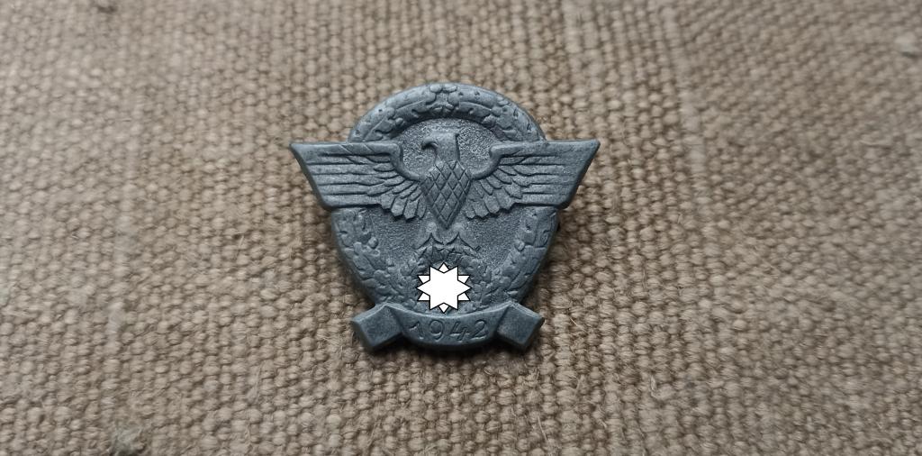 Значок Немецкий День Полиции 1942 год. Рейх