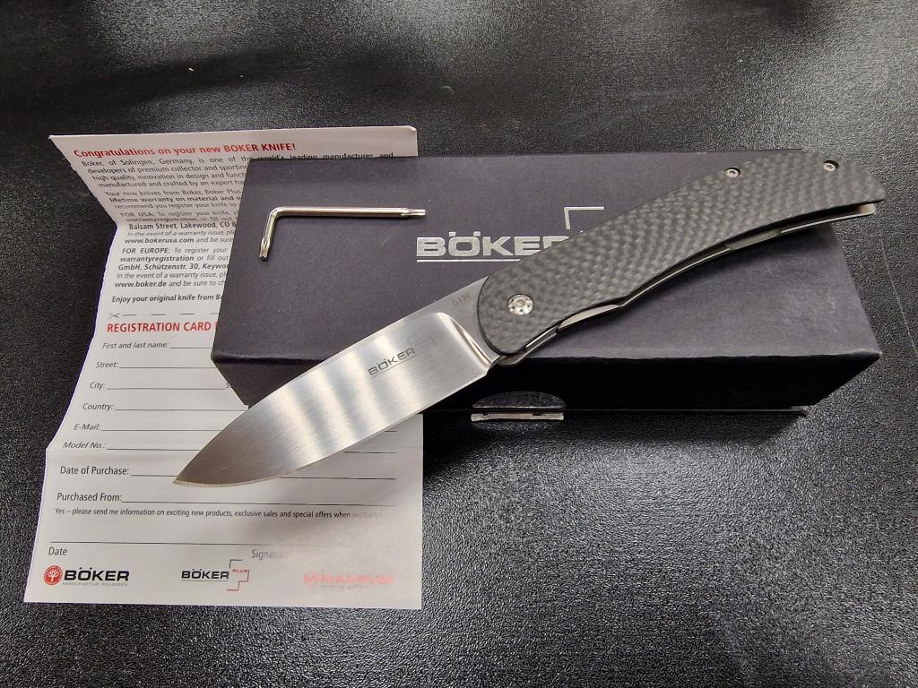 ОРИГИНАЛЬНЫЙ СКЛАДНОЙ НОЖ BOKER  PLUS SKELLERN ЭКСТРА-СТАЛЬ S35VN ТИТАНОВАЯ РАМКА + КАРБОН