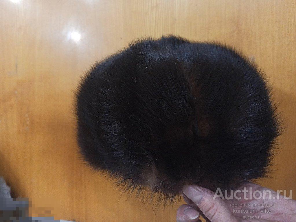 2 меховые шапки женские (без отделки)