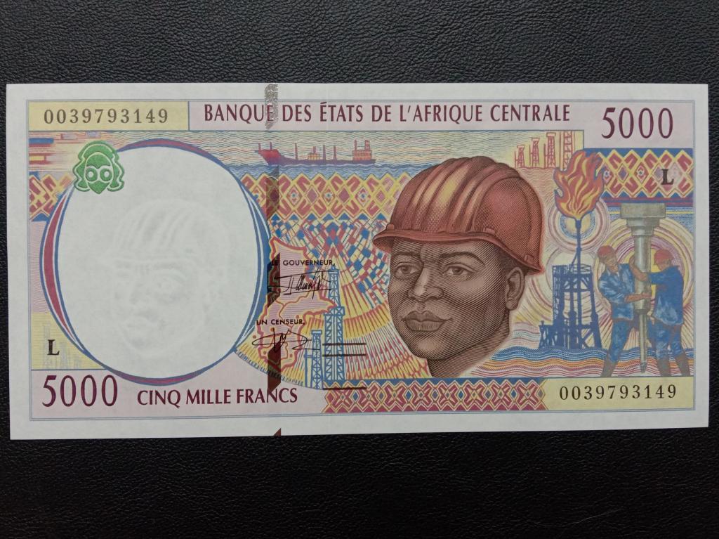 Центральная Африка 5000 франков 2000г. Габон  UNC  Р.404Lf