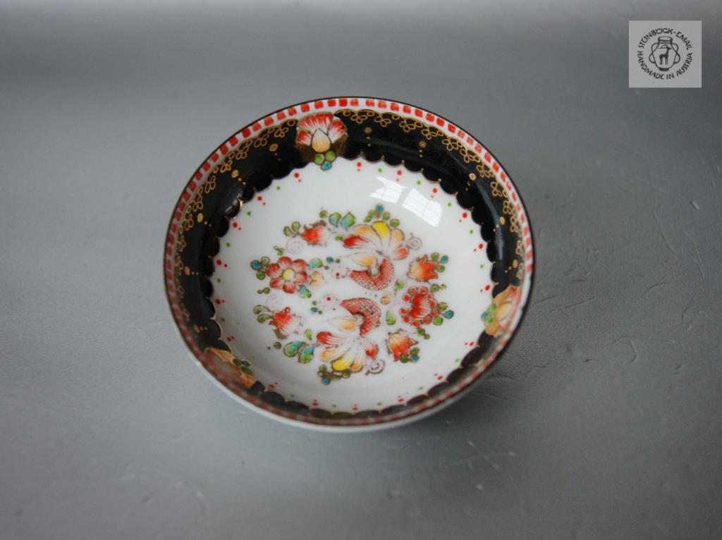 Красивая блюдце Австрия ручная роспись эмаль