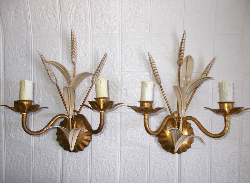 Пара красивых  настенных бра, светильников. Металл,  винтаж.