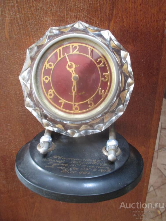 Легендарные Механические Настольные Часы «МАЯК» в хрустальном корпусе