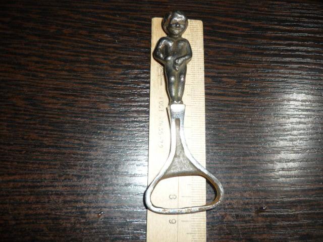 Открывашка , открывалка бутылок . Писающий мальчик СССР