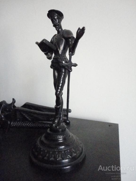 статуэтка  Дон  Кихот.   чугун.  Касли.