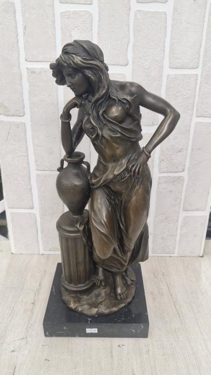 Девушка с кувшином 034. Бронза. Статуэтка.