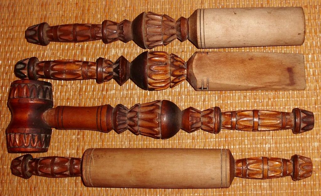 Набор кухонных принадлежностей резное дерево 4 шт (1 лот)