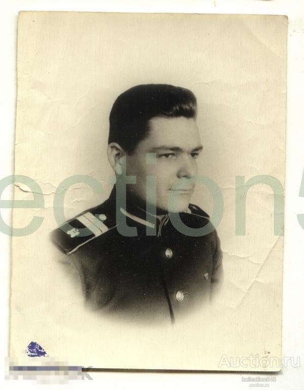 Младший сержант автомобилист.