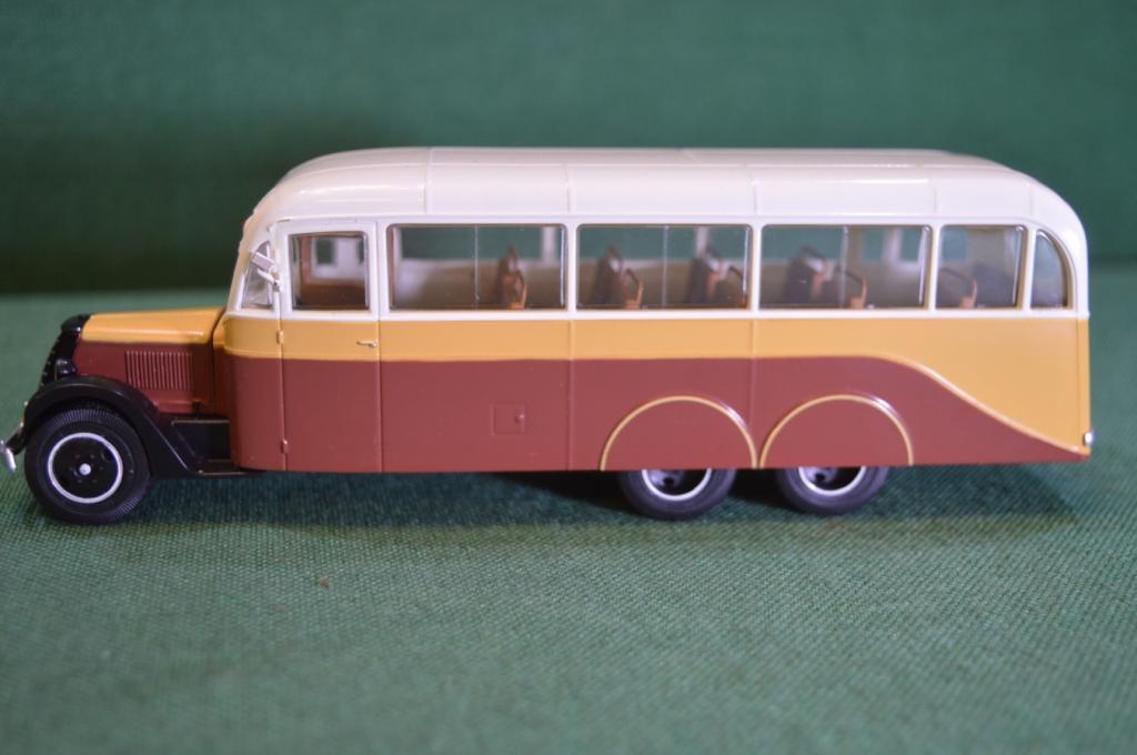 Машинка "ЗИС 8А". Ленинград. Modimio. Наши автобусы.