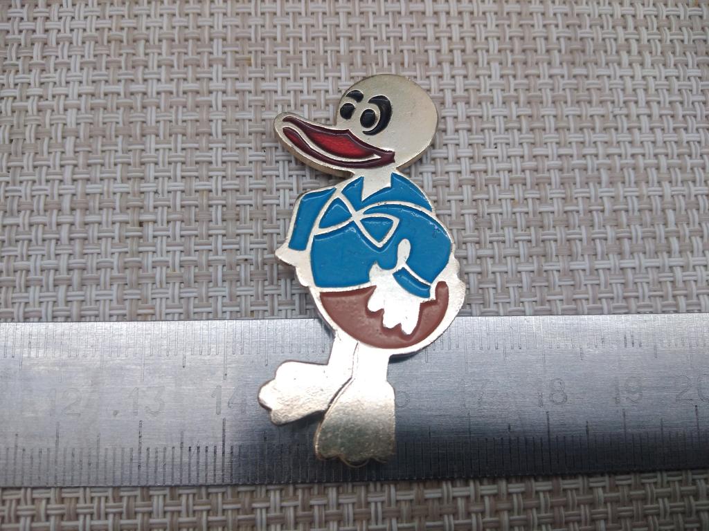 Брошь/значок времён СССР. Винтаж