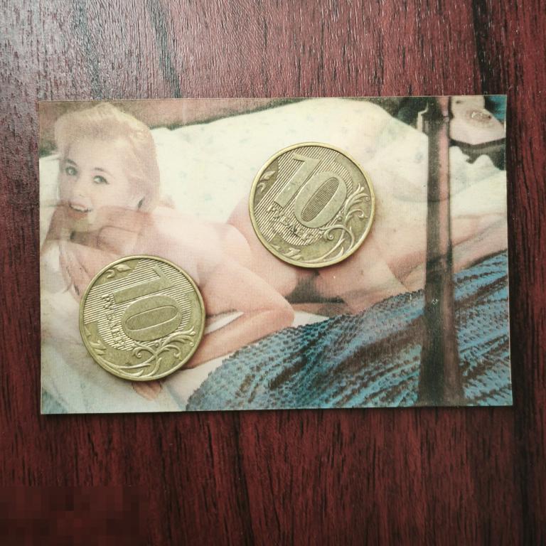 Календарик стерео девушка НЮ обнажённая переливной реклама карточка открытка мини редкий