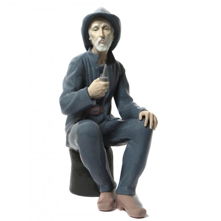 Фарфоровая фигура "Моряк с трубкой". NAO by Lladro