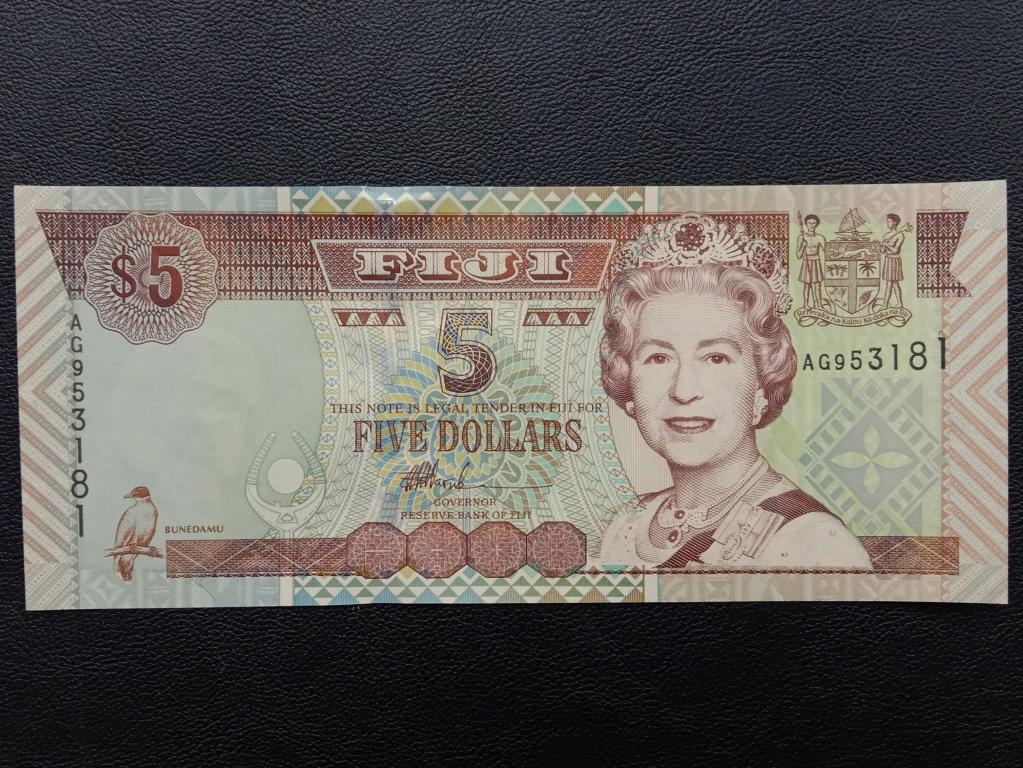Фиджи 5 долларов 2002г.   UNC   Р.105b