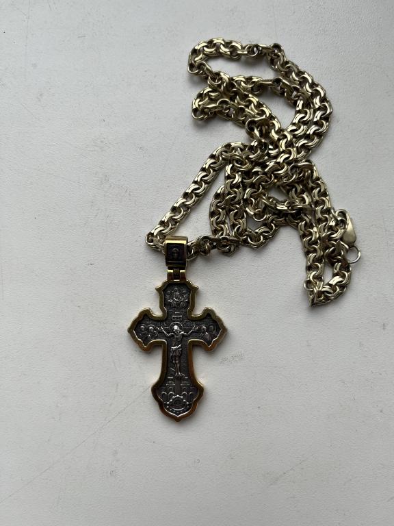 Крест с цепочкой. Серебро 925 позолотота. Общий вес 37 грамм.