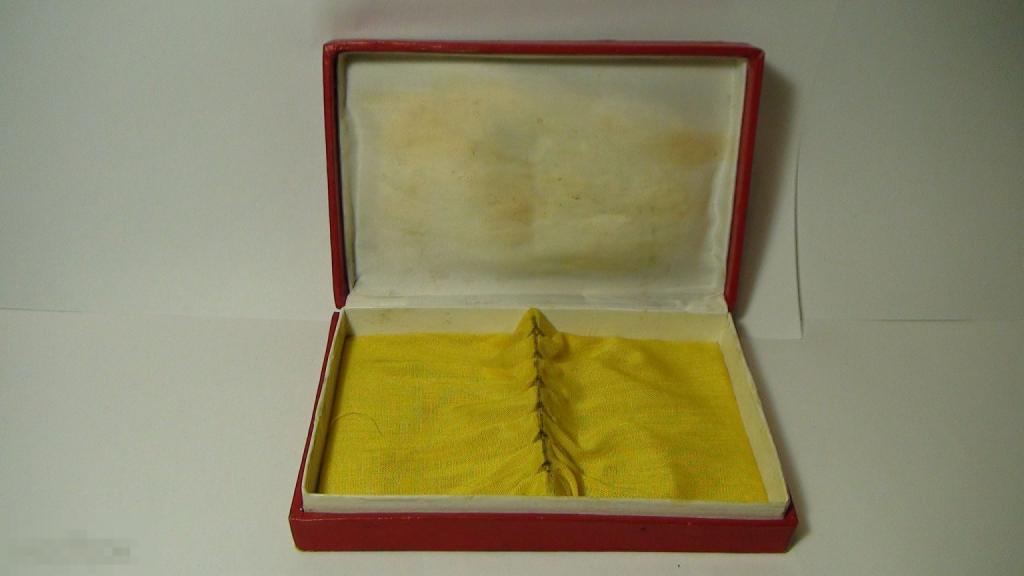 Коробка , футляр под мельхиор , серебро 16,5х10,5см