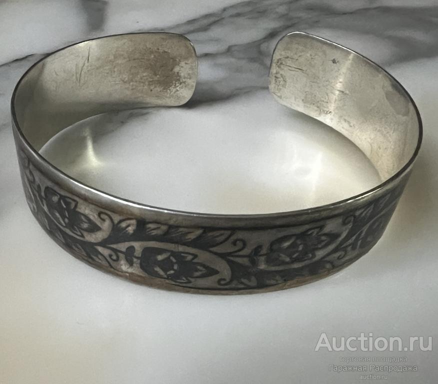 Серебряный женский браслет – роскошное украшение, достойное статуса ювелирного шедевра.  Ручная рабо