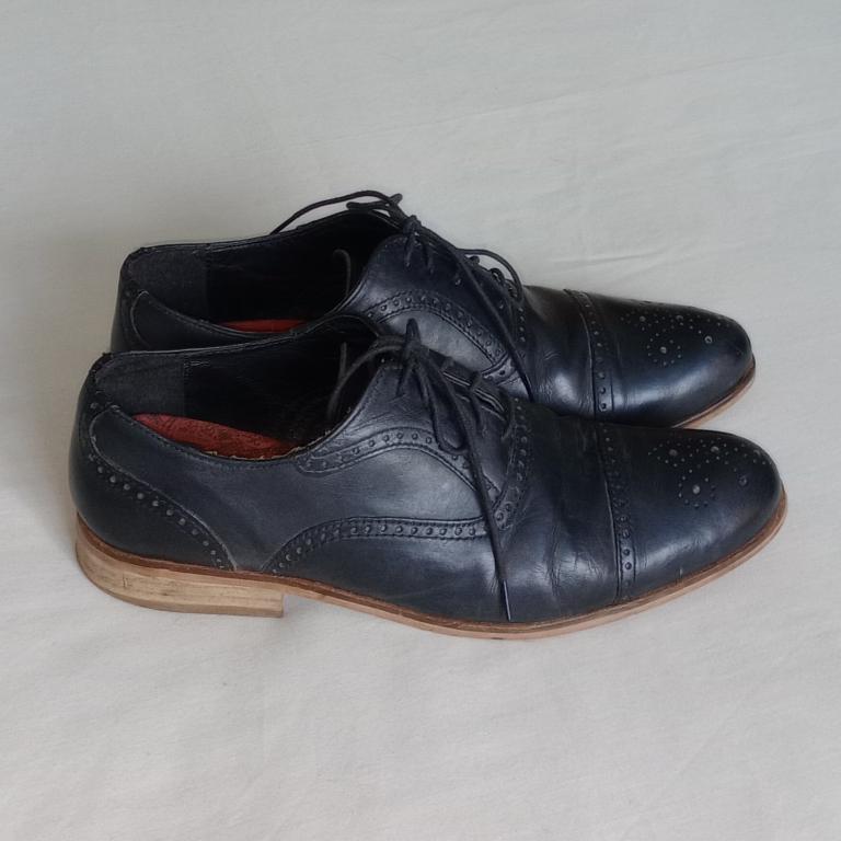 Туфли кожаные 42 размер India Индия черные мужские натуральная кожа обувь