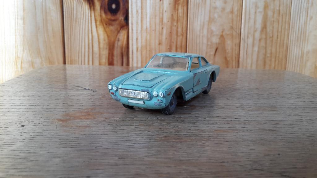 Машинка MASERATI 3500 GT СССР металлическая ОРИГИНАЛ РИМЕЙК завод имени Ватутина КИЕВ