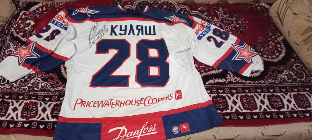 Свитер хоккейного клуба ЦCКA с фотографом Куляш Денис 28.