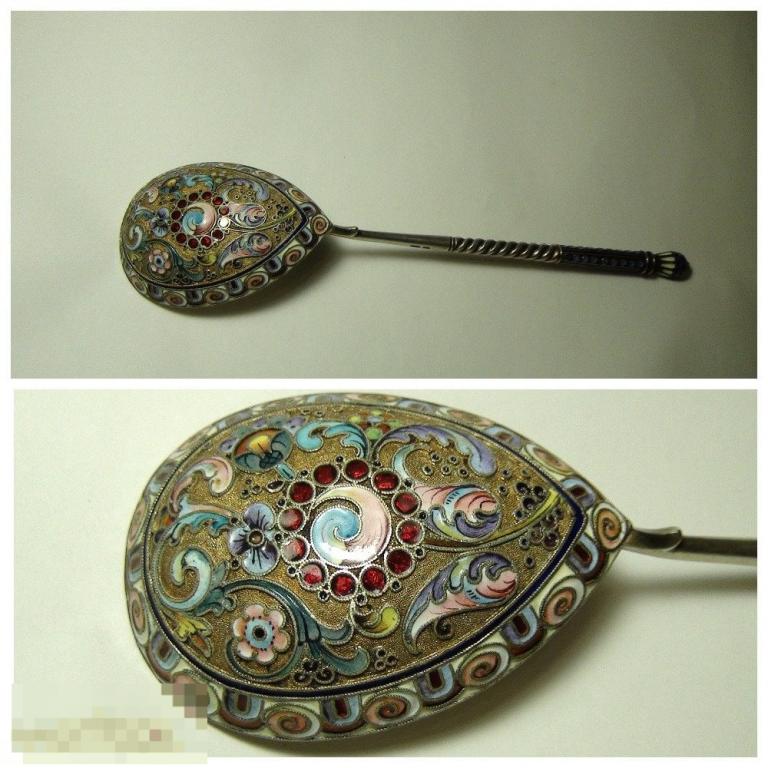 Ложка 84 проба эмаль 11 Артель 77,3гр