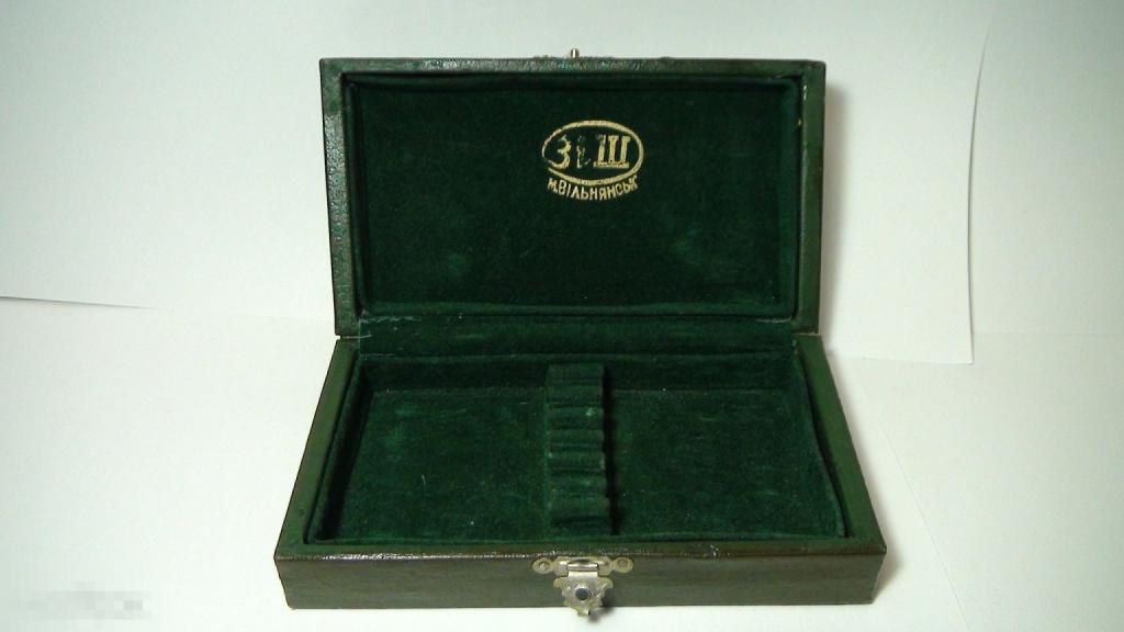 Коробка , футляр под мельхиор , серебро 16х9см