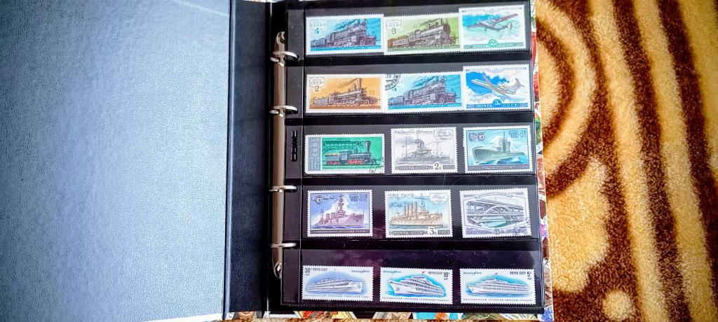 Марки в большом альбоме.Много.Коллекция ✓3.