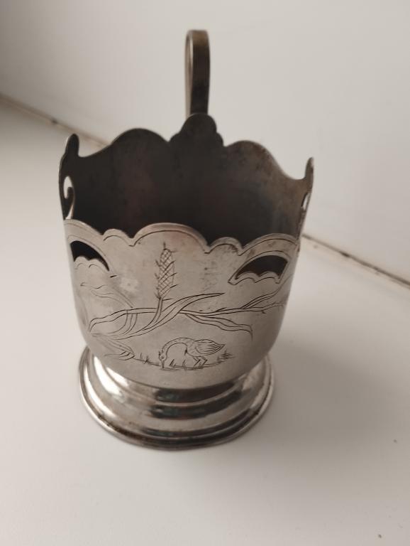 Подстаканник старинный "Цапля на болоте". Латунь. Штихельный рисунок.