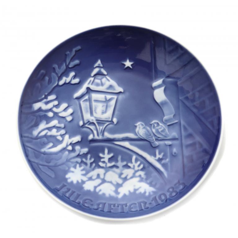 Рождественская фарфоровая тарелка. Bing & Grondahl, 1983 год.