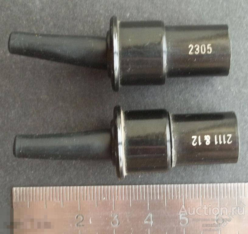 Разъем импортный разборный, бакелит. Цена за оба.