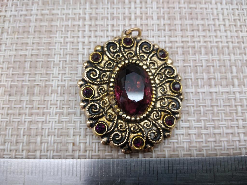 Кулон времён СССР. Клеймо завода "Рекорд" Редкий. С ценой 1р. 60