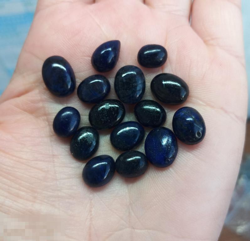 Натуральные корунды (сапфиры) 71,80 карат сертификат