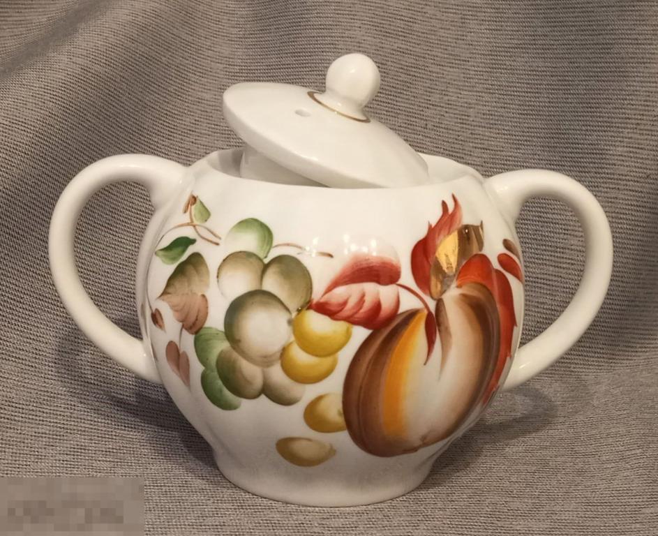 Сахарница из сервиза чайного "Фрукты" ЛФЗ ручная роспись Афанасьева СССР