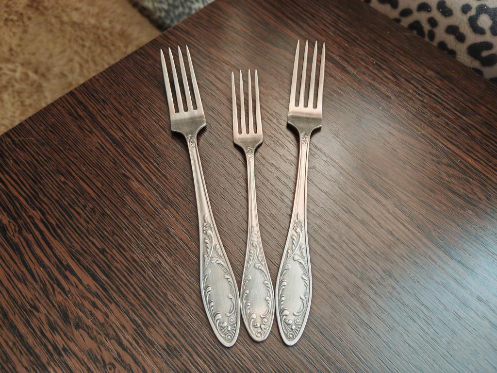 Вилки 3 штуки Пламя МНЦ Мельхиор 60-е годы СССР