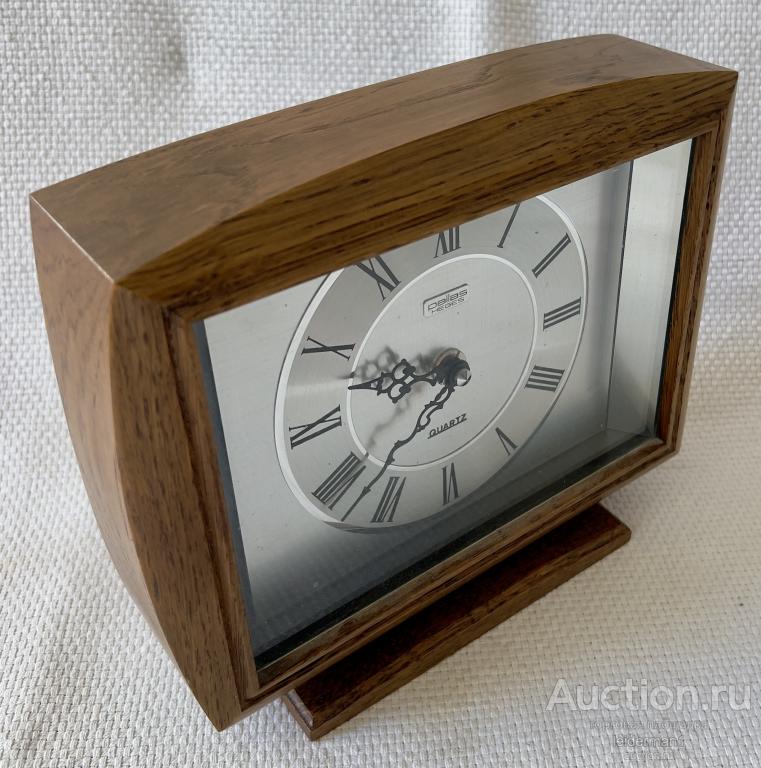 Стар часы дуб кварц  20»23 см 1,1 кг