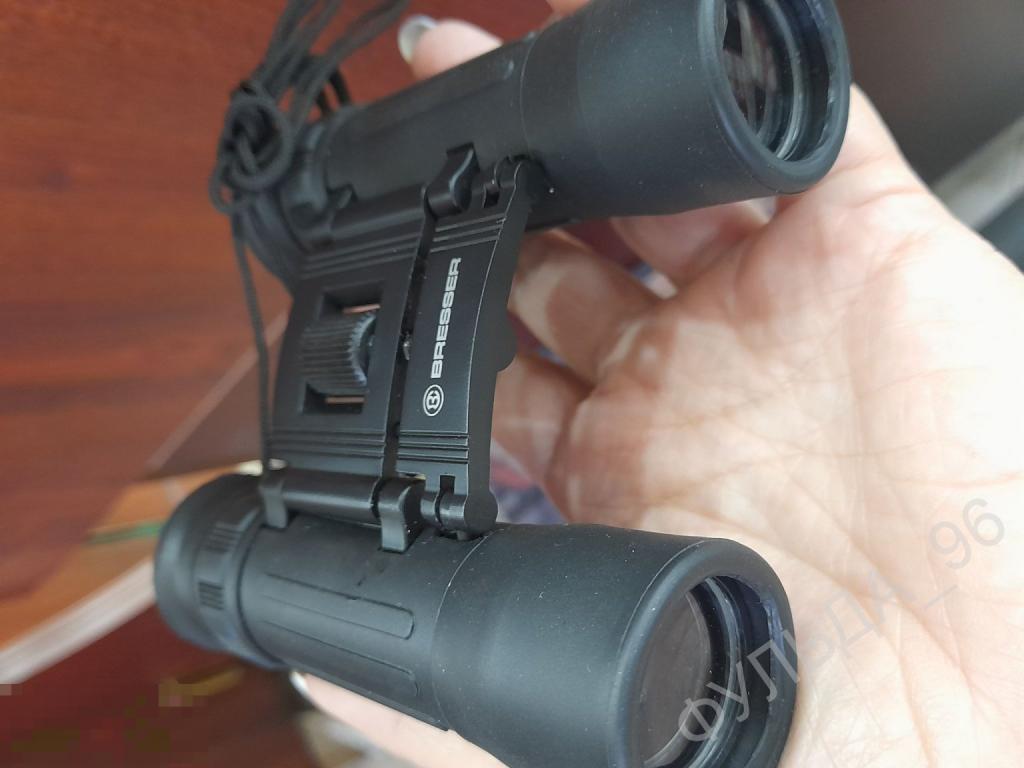 Бинокль малый в  кофре Bresser Германия 10*25 96m /1000 m Руководство Состояние!