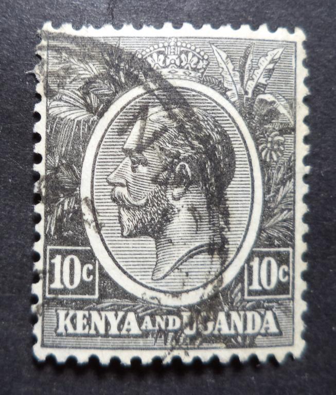 Кения и Уганда  1922 г.   Стандарт  10с. черн.  гаш.   Би.12
