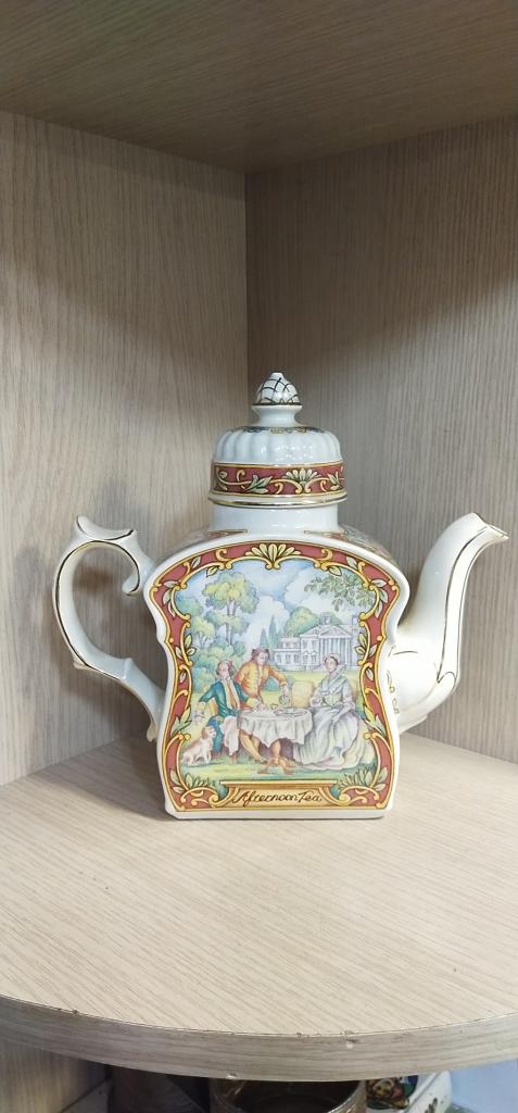 Чайник. Заварник. Фарфор. Англия.