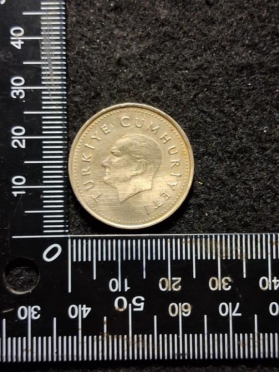 Монета "1000 ЛИР 1990", Турция